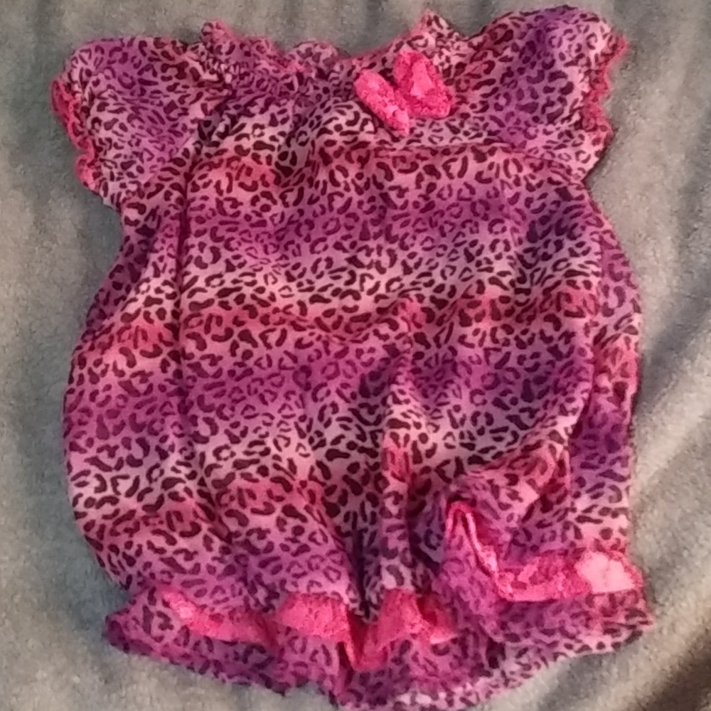 Size 4T blouse super cute!